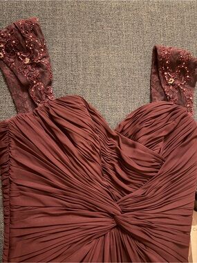 Sleeveless Ruched Burgundy Wedding Dress with Embroidered Straps